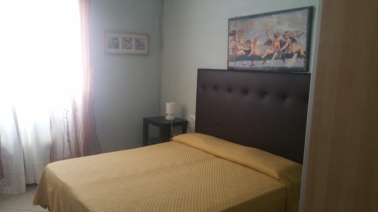 Hotel Illi Марина-ди-Масса Экстерьер фото